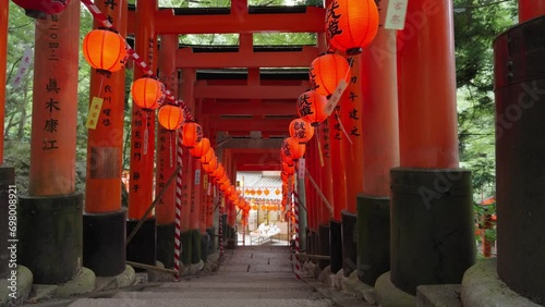 伏見稲荷、宵宮祭の千本鳥居