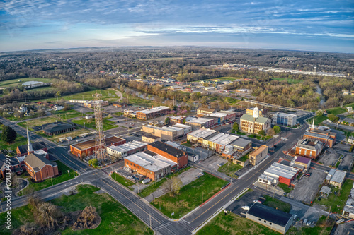Fototapeta Naklejka Na Ścianę i Meble -  Aerial View of Shelbyville, Tennessee during Spring