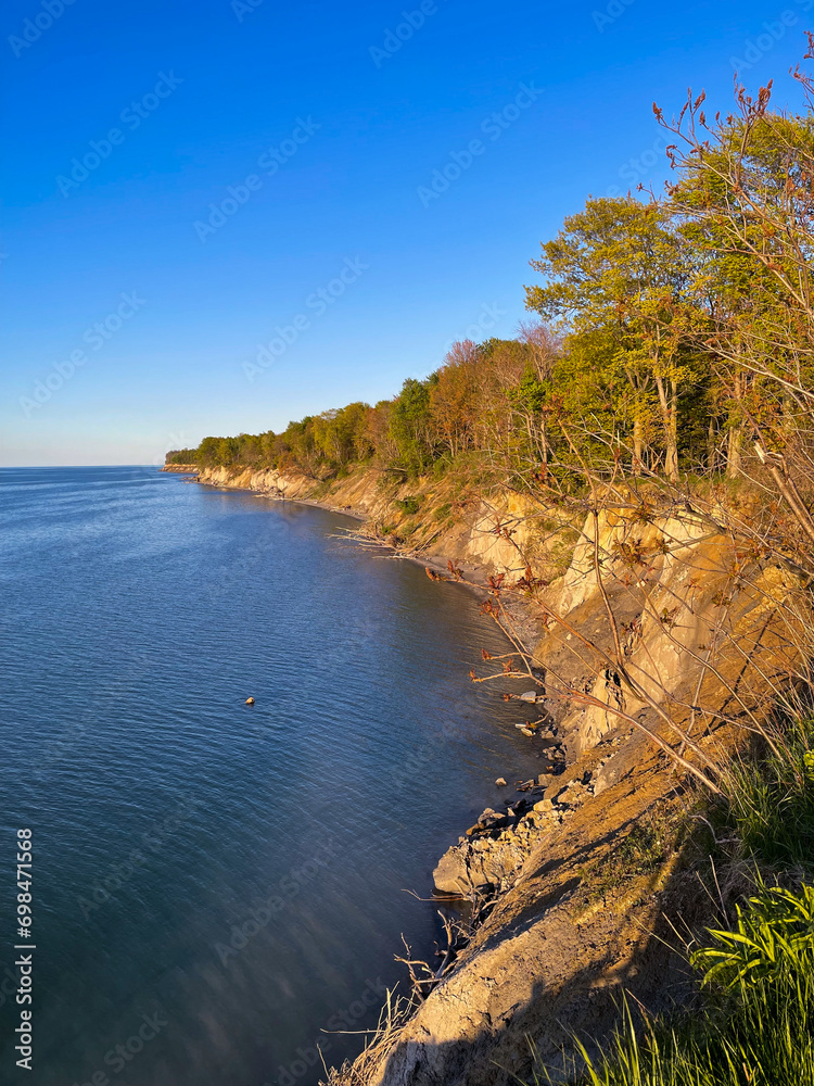 The Lake Erie CommunitThe Coastline of Lake Erie Community Parky Park The Lake Erie CommunitThe Coastline of Lake Erie Community Parky Park