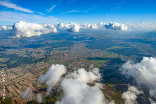 Zdjęcie lotnicze z widokiem na Dolinę Baryczy photo