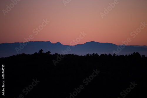 Siluetas de Montañas