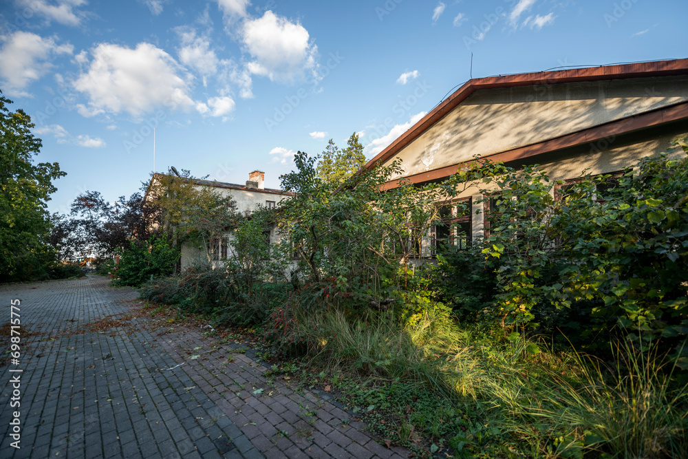 Forgotten Histories: Exploring an Abandoned School in a Historic Estate Forgotten Histories: Exploring an Abandoned School in a Historic Estate