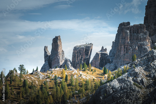 Obraz na płótnie Stunning Italian Dolomites in vibrant colors. Picturesque Alpine mountain range at summer time. w salonie