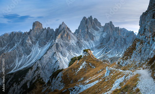 Obraz na płótnie Stunning sunset with colorful sky at Italian Dolomites. Impressive Cadini di Misurina mountain range in autumn colors.
w salonie