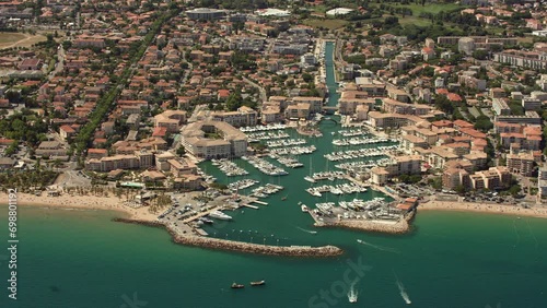 vue aérienne de fréjus