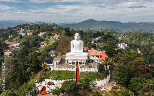 Εκτύπωση καμβά Aerial view of Sri Maha Bodhi Temple in Kandy