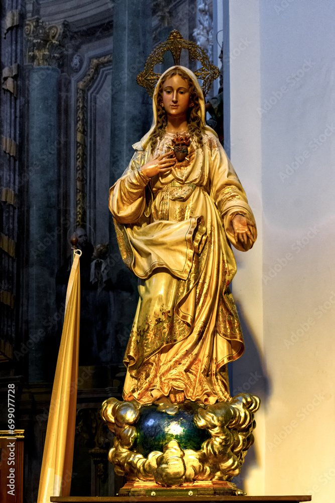 Imagen del Sagrado Corazón de María en la Iglesia de los Jesuitas(San Ildefonso) Toledo, España 
