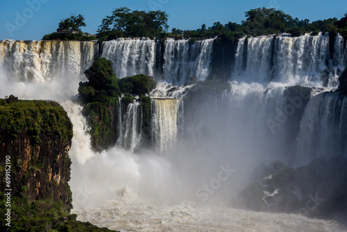 Cascada Iguazu Amplia