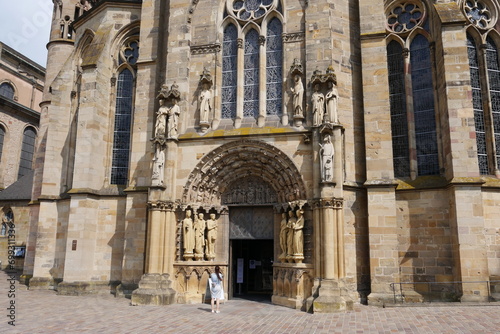 Portal der Liebfrauenkirche in Trier photo
