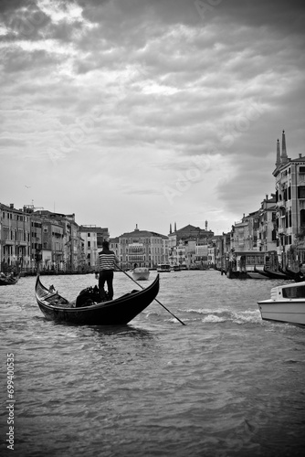 Gondola in Venice. © YUCHEN CHIU