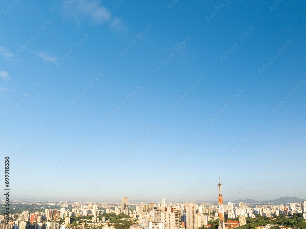 Foto aérea da região de pinheiros em São Paulo