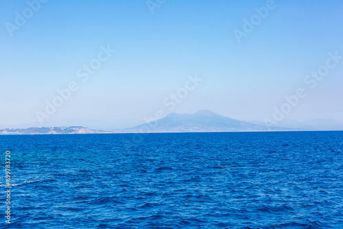 Giro in barca a Procida in Provincia di Napoli. Un mare bellissimo 