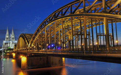 Dom & Hohenzollernbrücke Köln