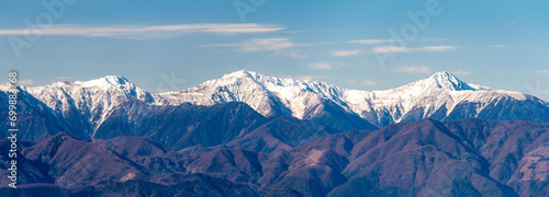 	山梨百名山　冬の竜ヶ岳山頂から　南アルプスの絶景　