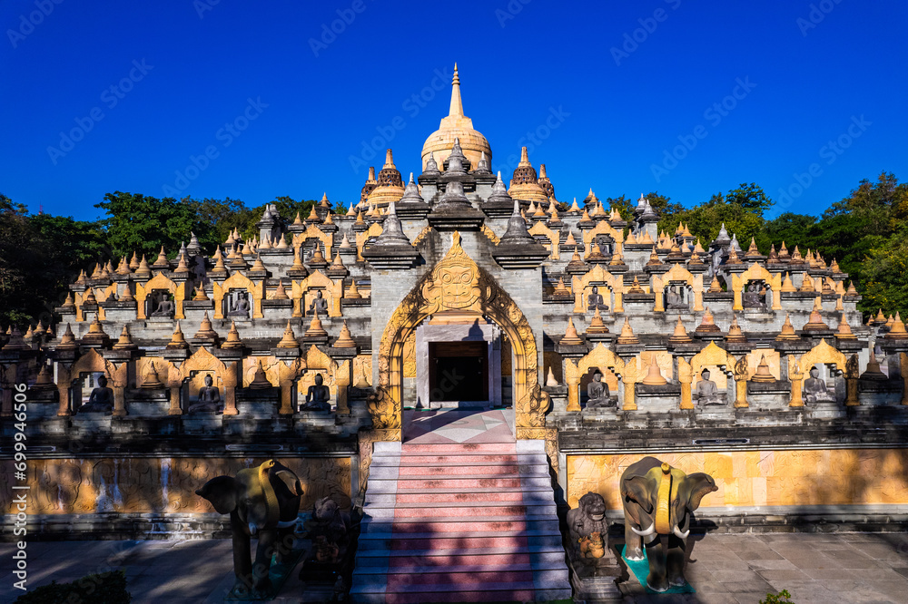 Fototapeta premium Wat Pa Kung in Roi Et, thailand