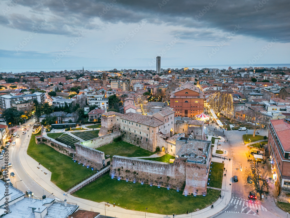 Obraz premium vista aerea del castello di Sismondo a Rimini