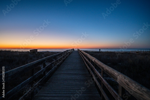 Sonnenaufgang am Meer in der Algarve