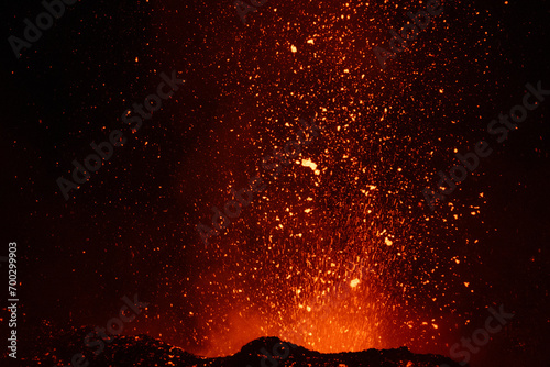 Obraz na płótnie Eruptive vent with lava emis at the top of the Etna volcano w salonie