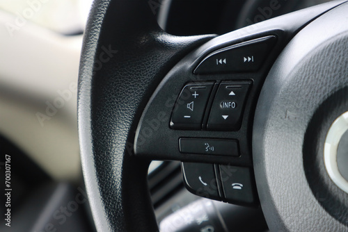 audio and call controls on the car steering wheel