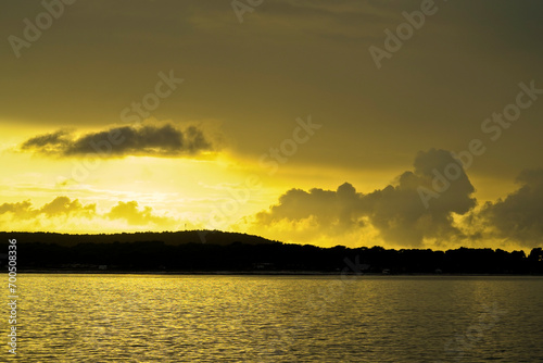 Tramonto con nuvole e luce drammatica,Medolino. Istria. Croazia photo