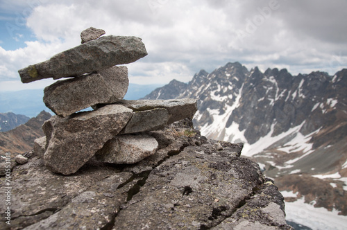 Dolina Hińczowa w Tatrach Wysokich, kopczyk kamienny. © Blaszko