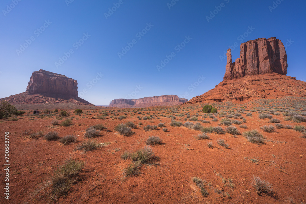 hiking the wildcat trail in monument valley, arizona, usa