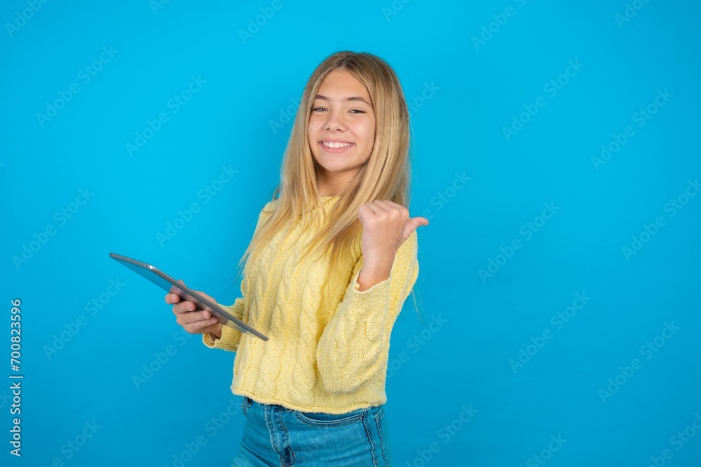 MODEL pointing empty space modern device MODEL pointing empty space modern device