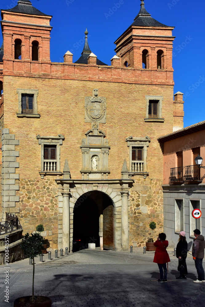  Paseando por el casco histórico de Toledo, España