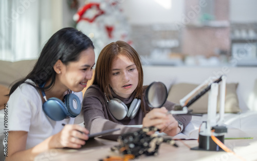 College students use STEM robot for hands-on learning, merging engineering, problem-solving at home