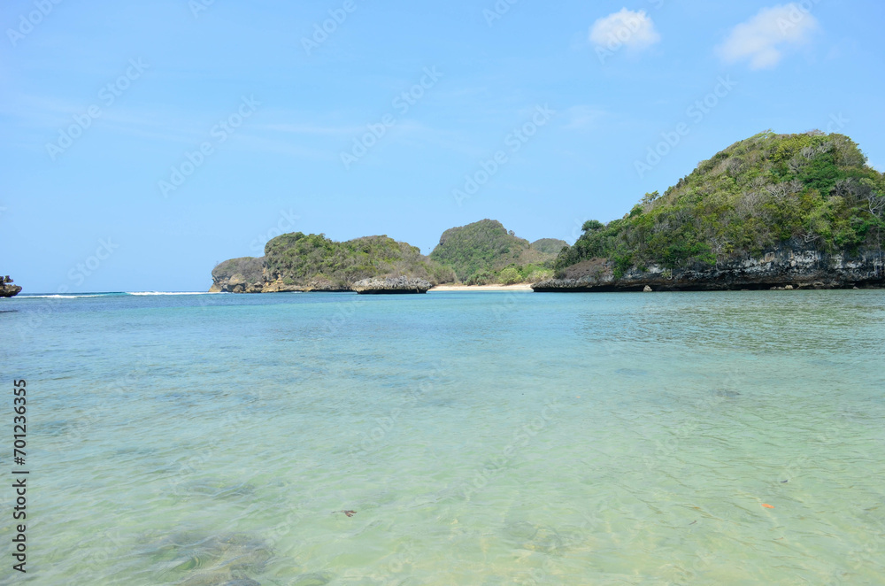 Obraz premium Beautiful Beach with white sand and clear skyline in Malang