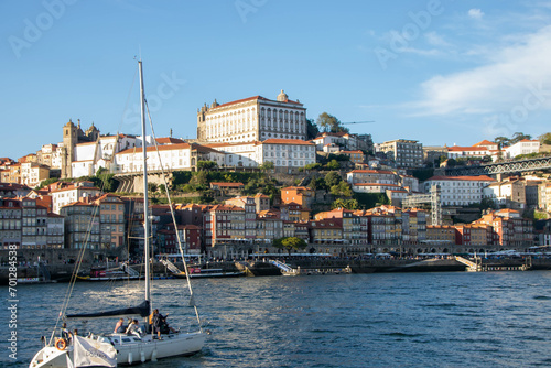 Ribeira district,  in the historic  center of Porto © laudibi