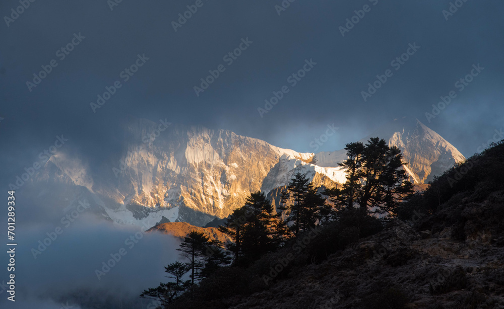 sunrise in the mountains