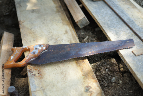 This manual wood saw is usually used for wood cutting work activities
