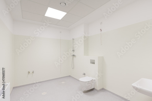 Zupe  nie nowa toaleta   azienka w szpitalu klinice