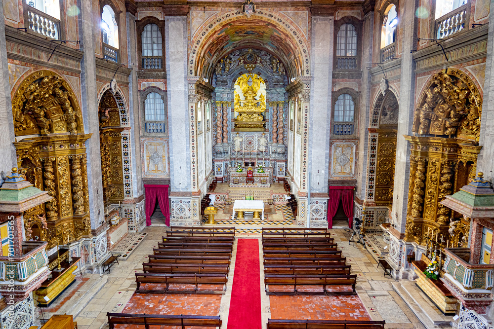 Fototapeta premium interior of the church of Nossa Senhora da Conceição, municipality of the city of Santarem