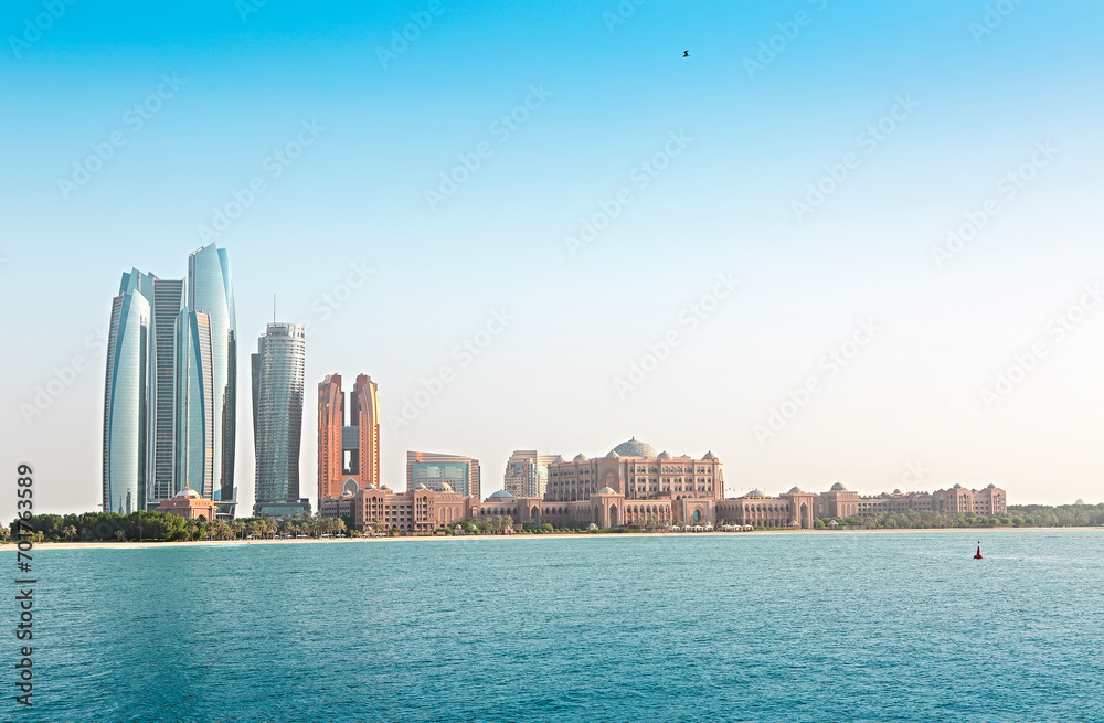 Fototapeta premium Emirates Palace and skyscrapers of Abu Dhabi