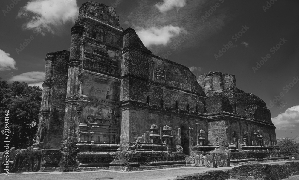 Tempel ruines of the ancient king city Polonnaruwa on Sri Lanka Island