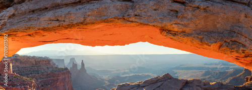 Mesa Arch Sunrise: 4K Ultra HD View at Canyonlands National Park, Utah, USA © Only 4K Ultra HD