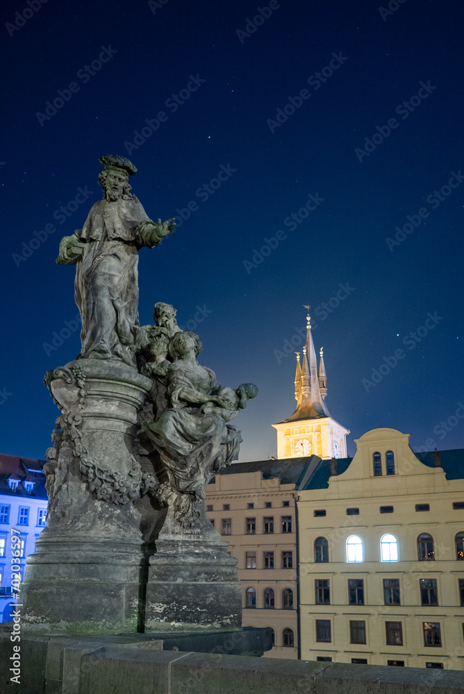 statue of saint peter and paul cathedral