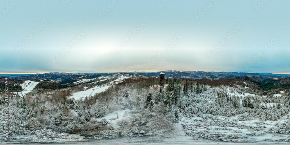 Beskid Sądecki, Koziarz tower in the wintertime -   Beskid sądecki, wieza Koziarz zimowa porą