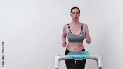 Wallpaper Mural Body Shaping During Treadmill Exercise, Video Clip 4K  Torontodigital.ca