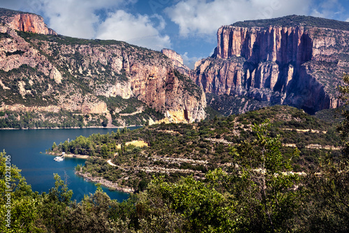 Embalse de Camarasa en Lerida photo