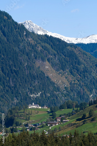 Blick zur Pfarrkirche Bucheben in Rauris 