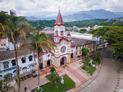 Obraz na płótnie aerial view of the center of Florence - Caquetá in Colombia w salonie