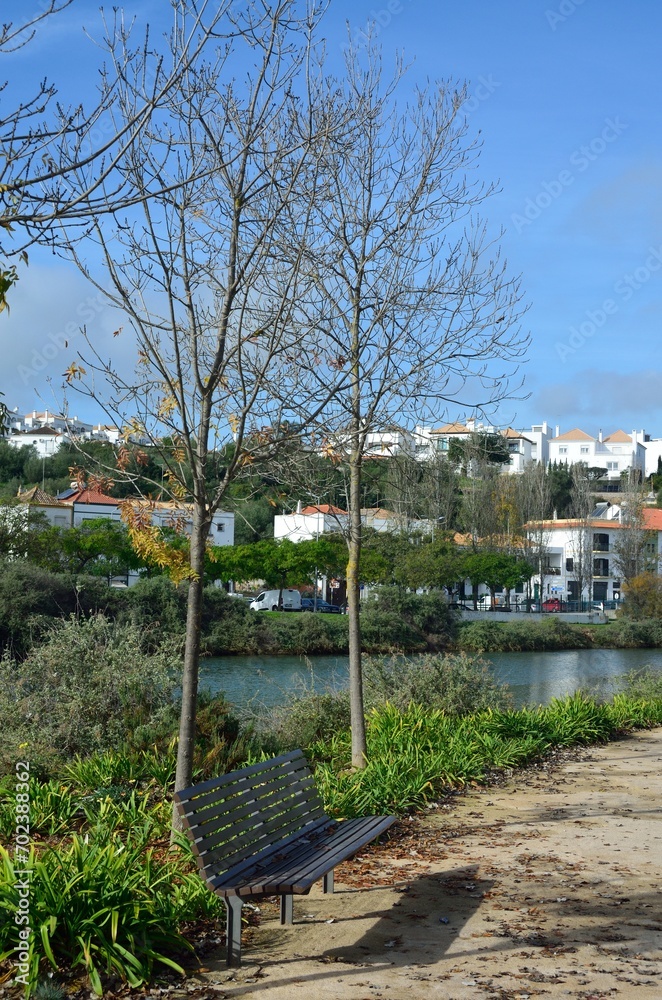 Ribera del río Gilao en Tavira, Algarve, Portugal