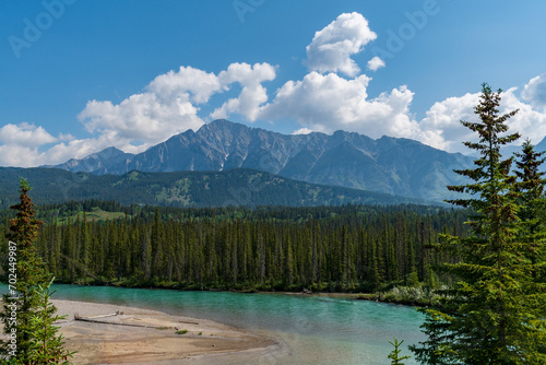 Fototapeta Naklejka Na Ścianę i Meble -  Beautiful Mountain View, Icefields Parkway, Banff National Park