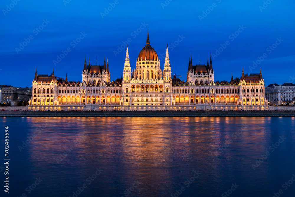 hungarian parliament building