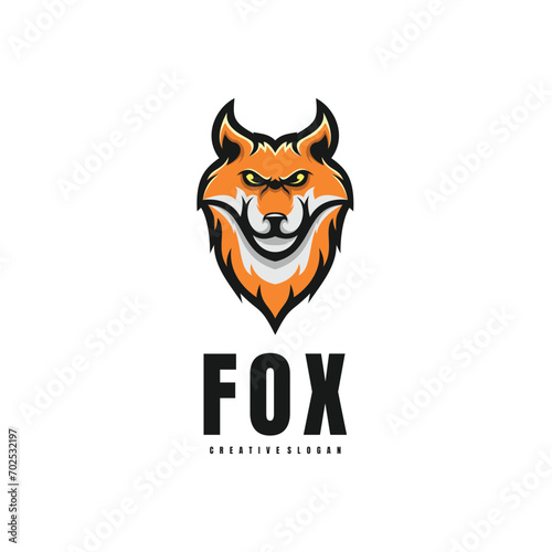 Fototapeta Naklejka Na Ścianę i Meble -  Head Fox Mascot Logo