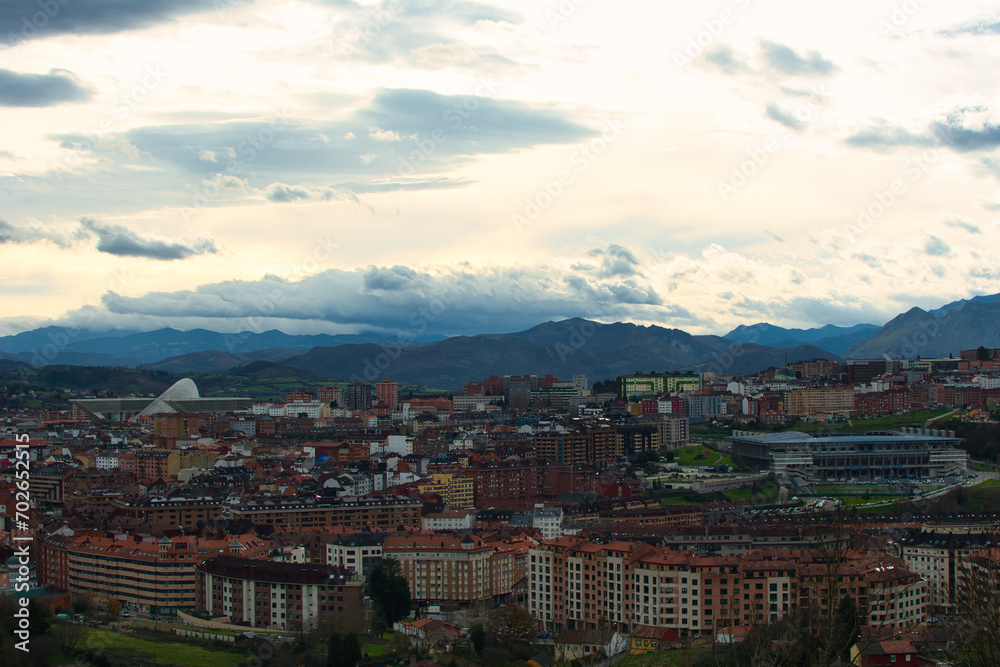 Asturias, Oviedo, atardecer
