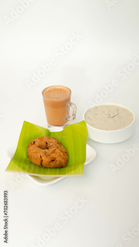 Medhu Vadai with Chutney and Tea, irresistible duo of vadai and chutney, a perfect balance of textures and flavors.